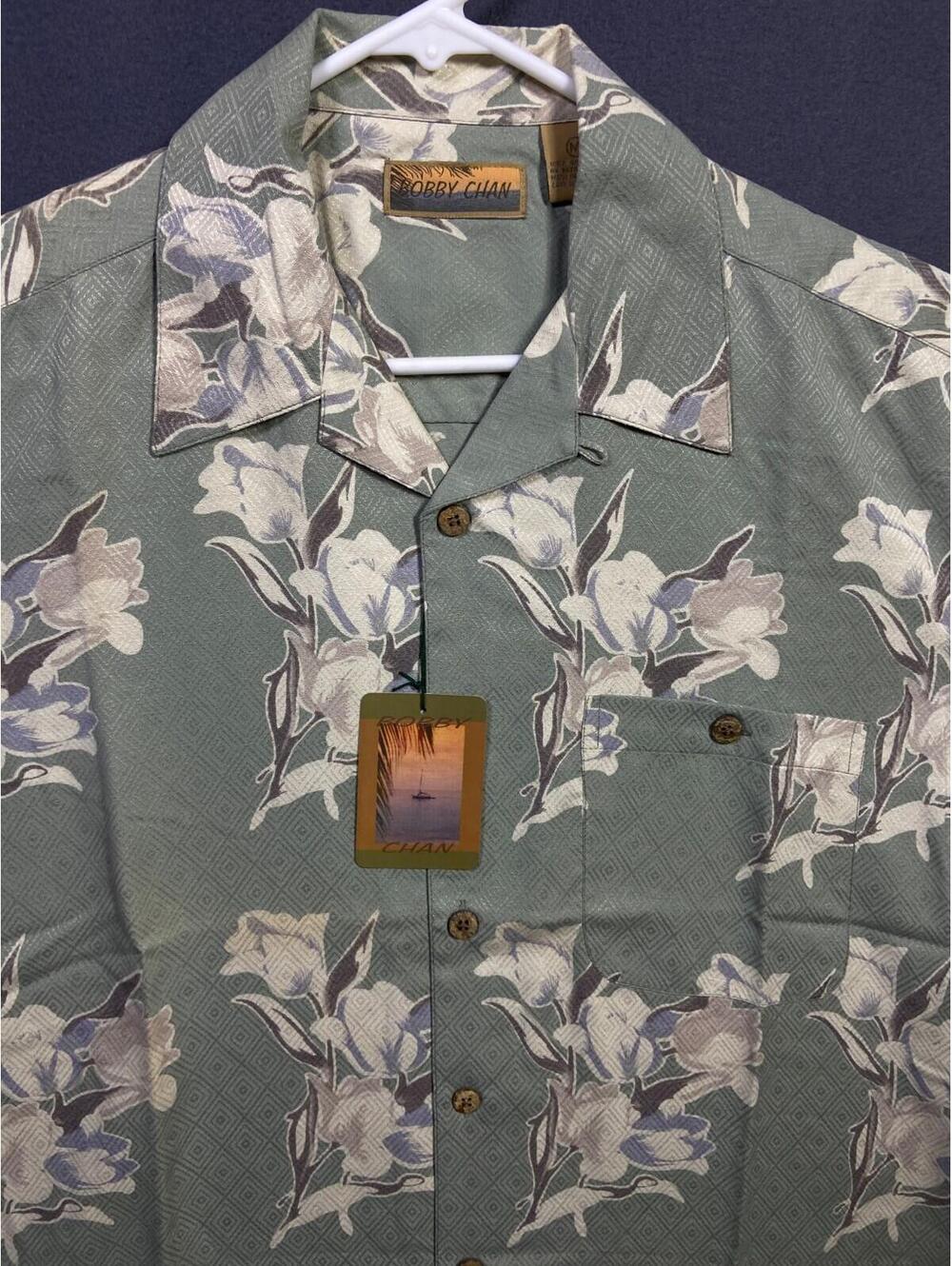 NEW Bobby Chan 100% Silk Hawaiian Camp SS Shirt Lt. Green Floral Size Medium NWT